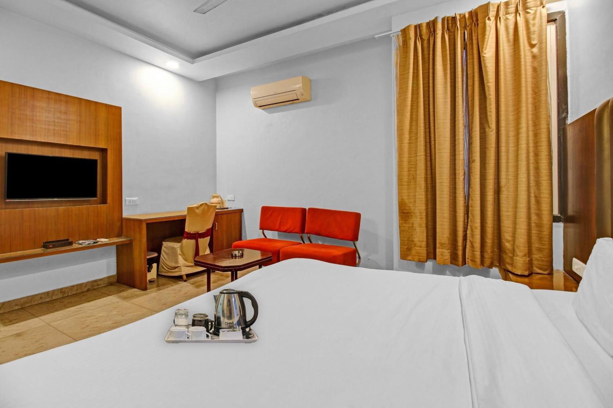 Collection O Surya Hotel Bhopal Bagian luar foto