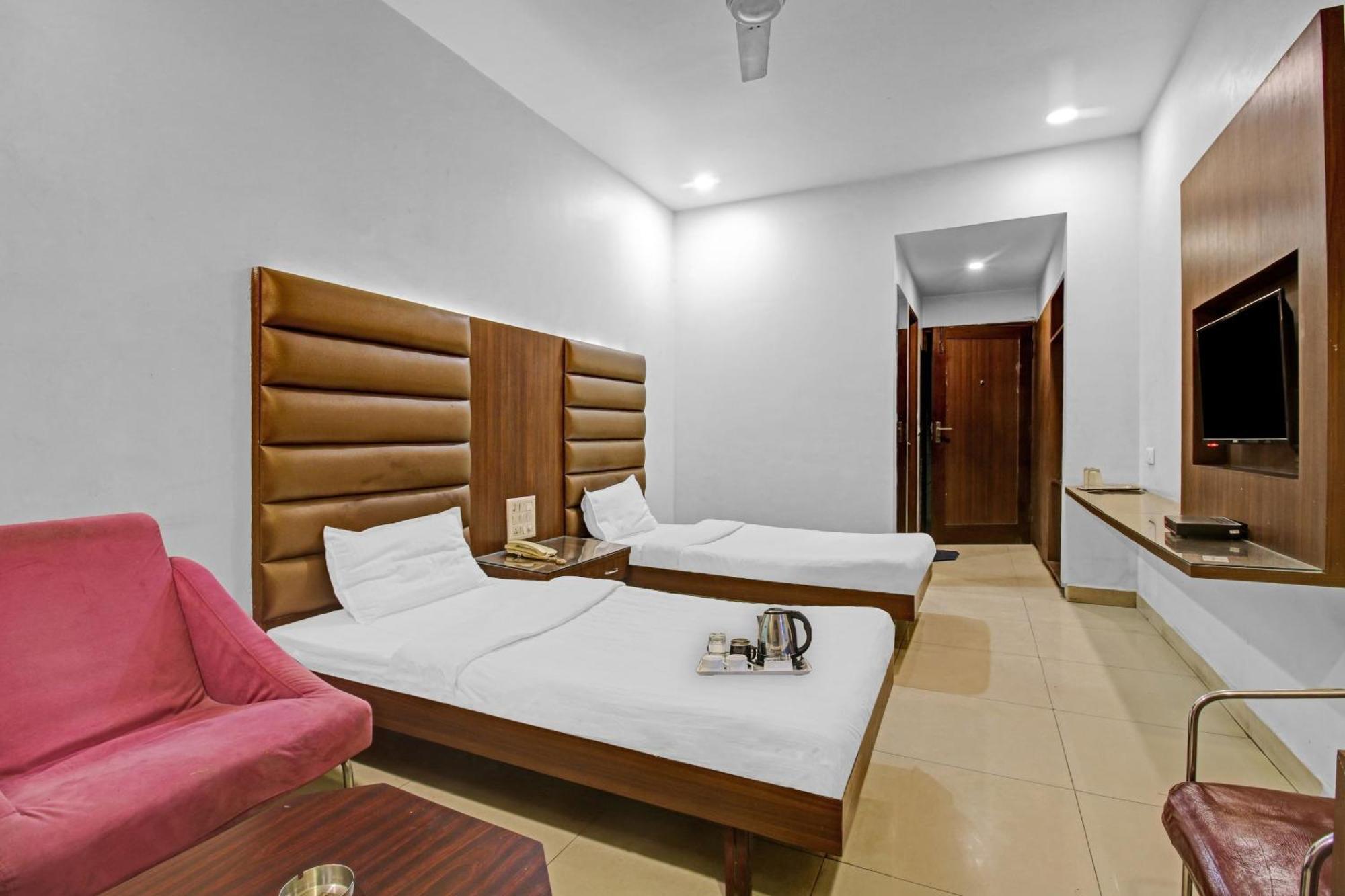 Collection O Surya Hotel Bhopal Bagian luar foto