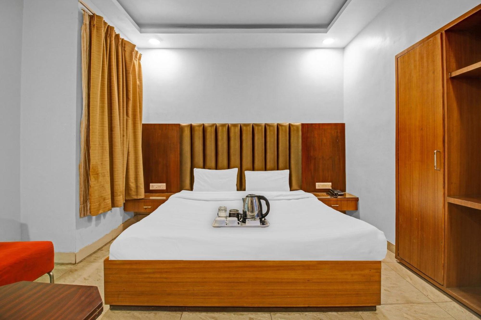Collection O Surya Hotel Bhopal Bagian luar foto