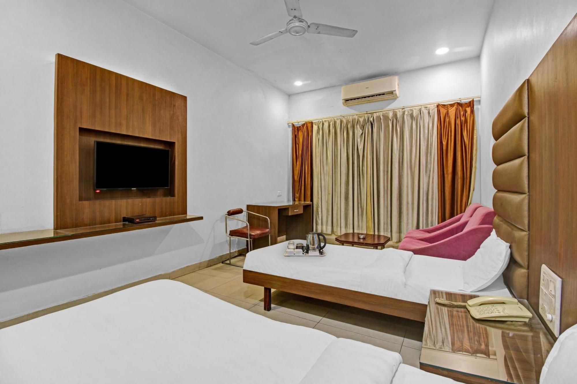Collection O Surya Hotel Bhopal Bagian luar foto